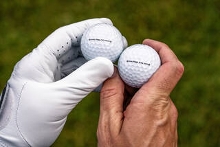 Dimple pattern of the Titleist Pro V1 and Pro V1x golf balls