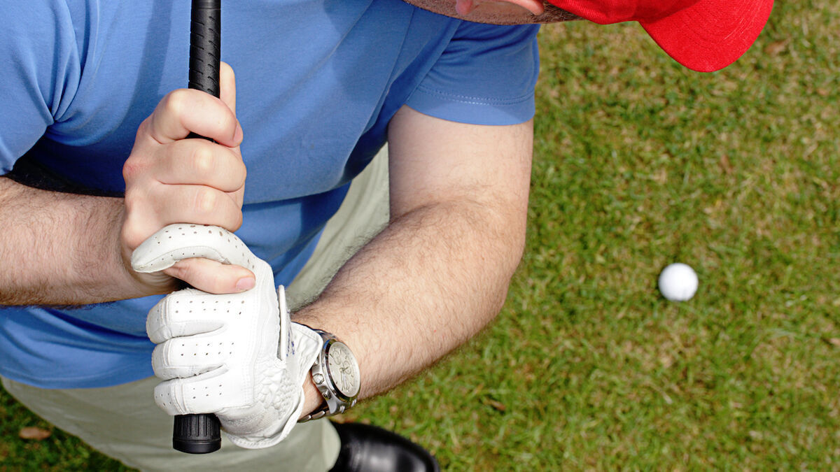 How to Grip a Golf Club: Fix your slice and hook - The GOLFTEC