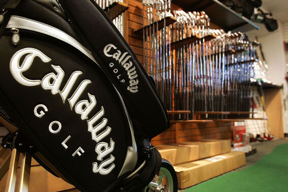Callaway bag and clubs at golf store