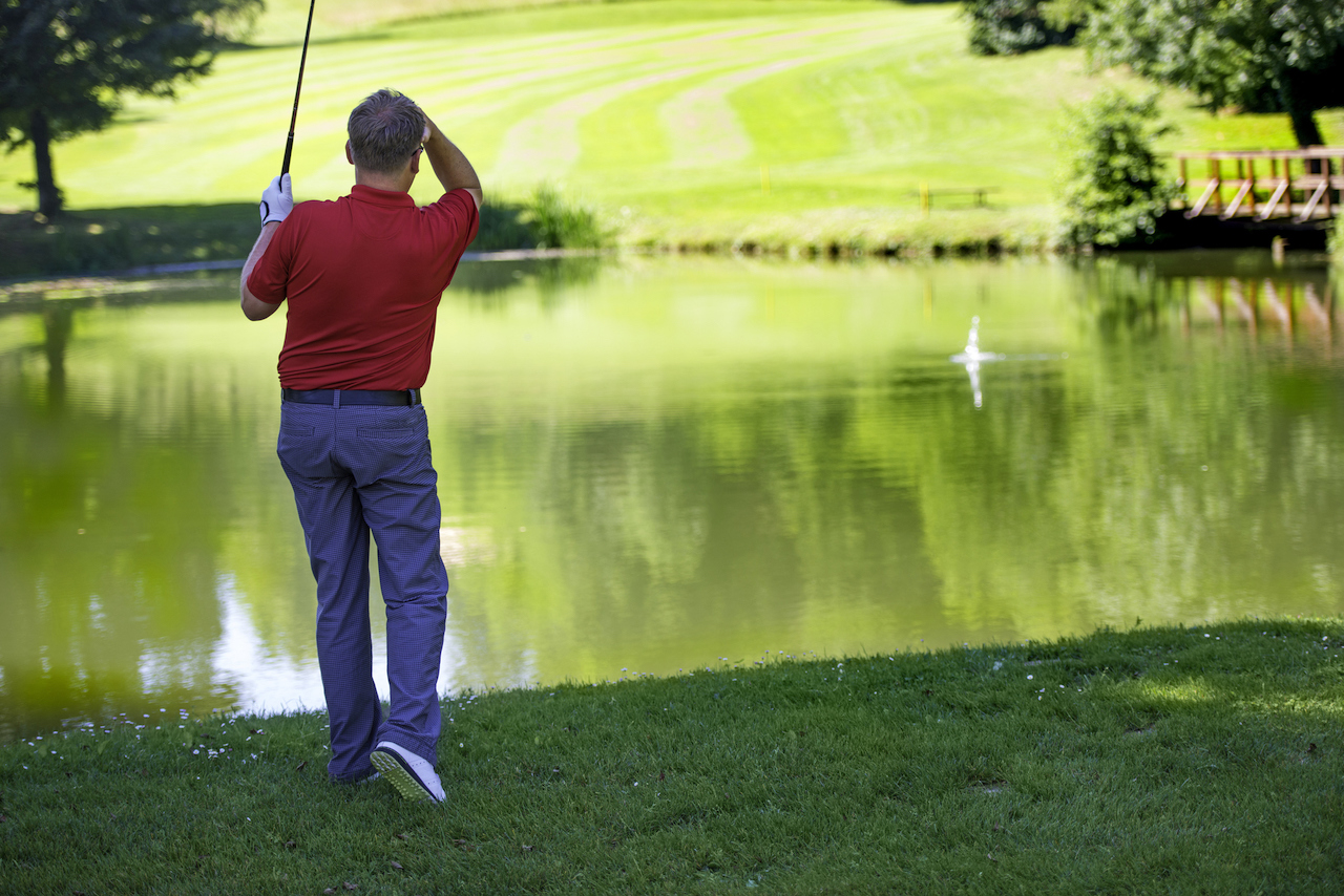 Techniques to Stop Topping the Golf Ball