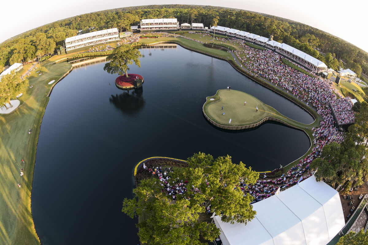 Bird's eye view of the 17th hole at TPC Sawgrass