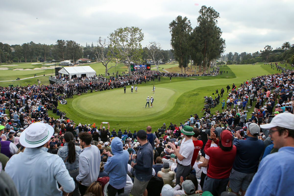 The 18th hole at the 2022 Genesis Invitational