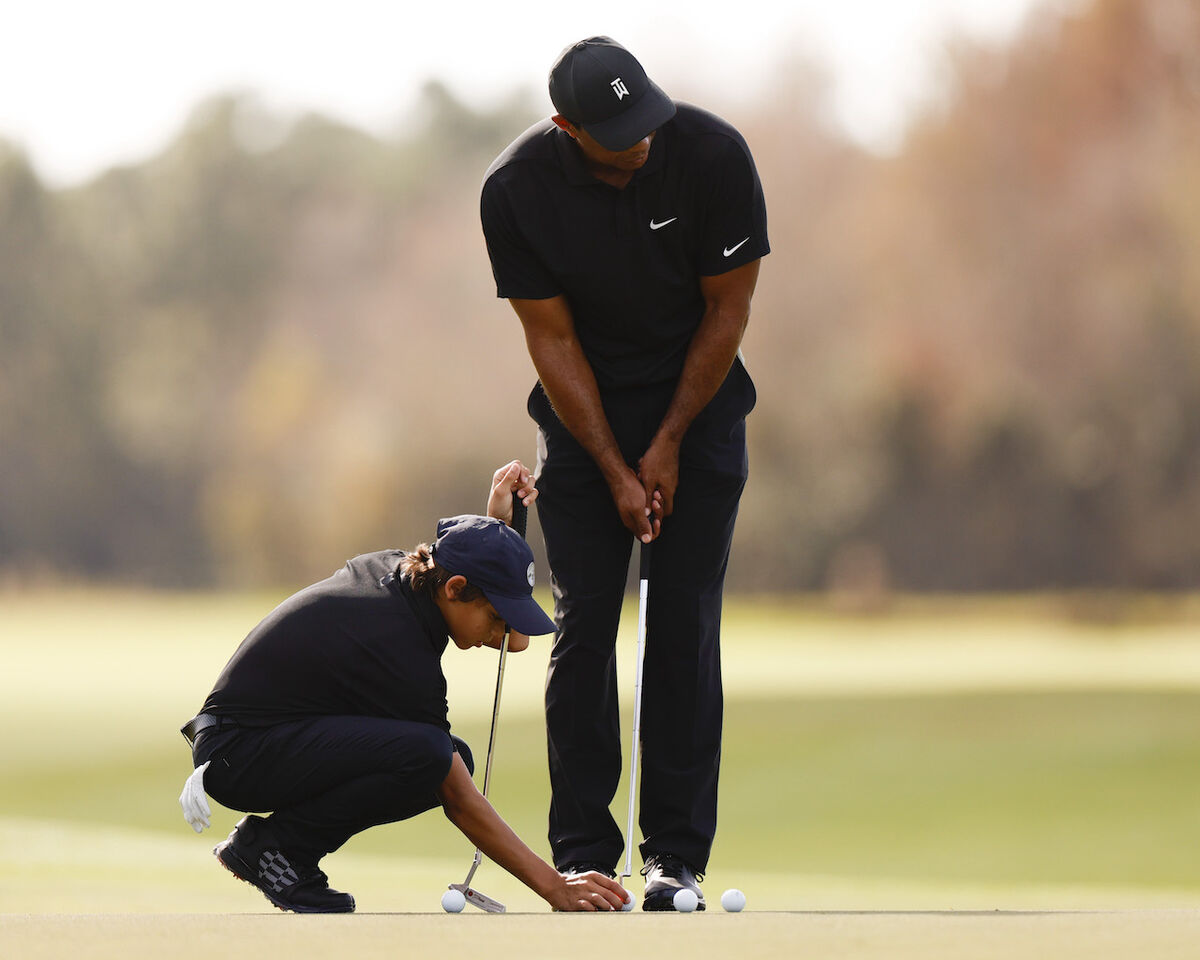 conventional reverse overlap putting grip