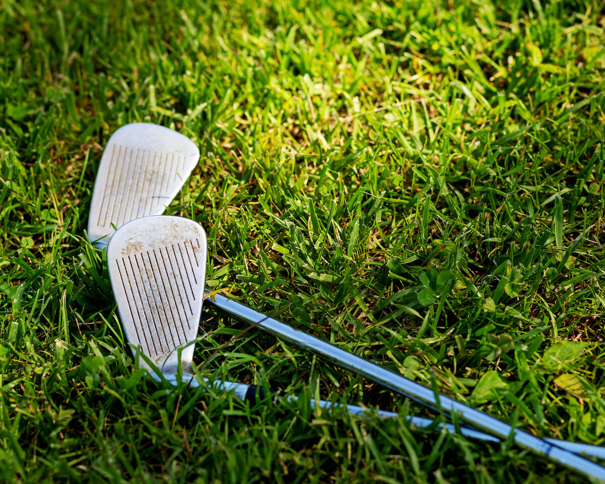 How To Clean Golf Clubs