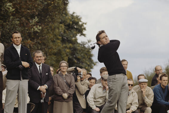 Gary Player tees off against Arnold Palmer (1964 World Match Play Championship)