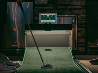 PUTTR smart putting green