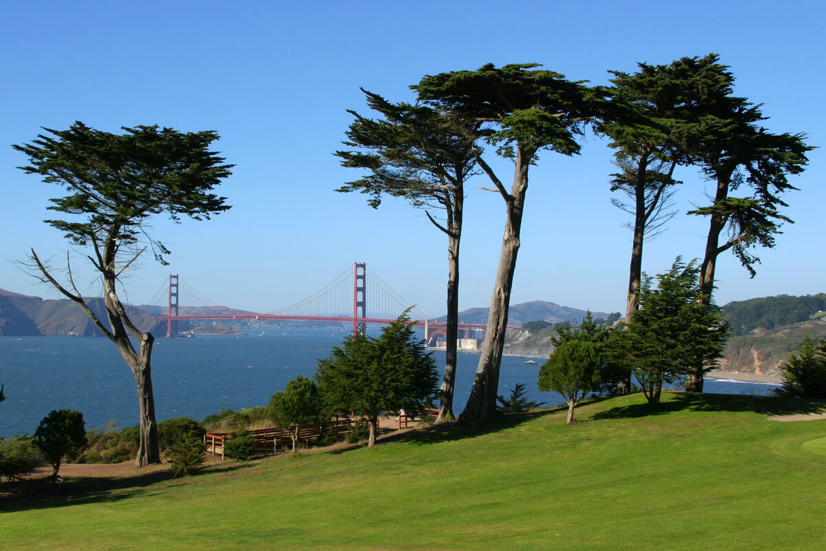 View of the Golden Gate Bridge from Presidio Golf Course
