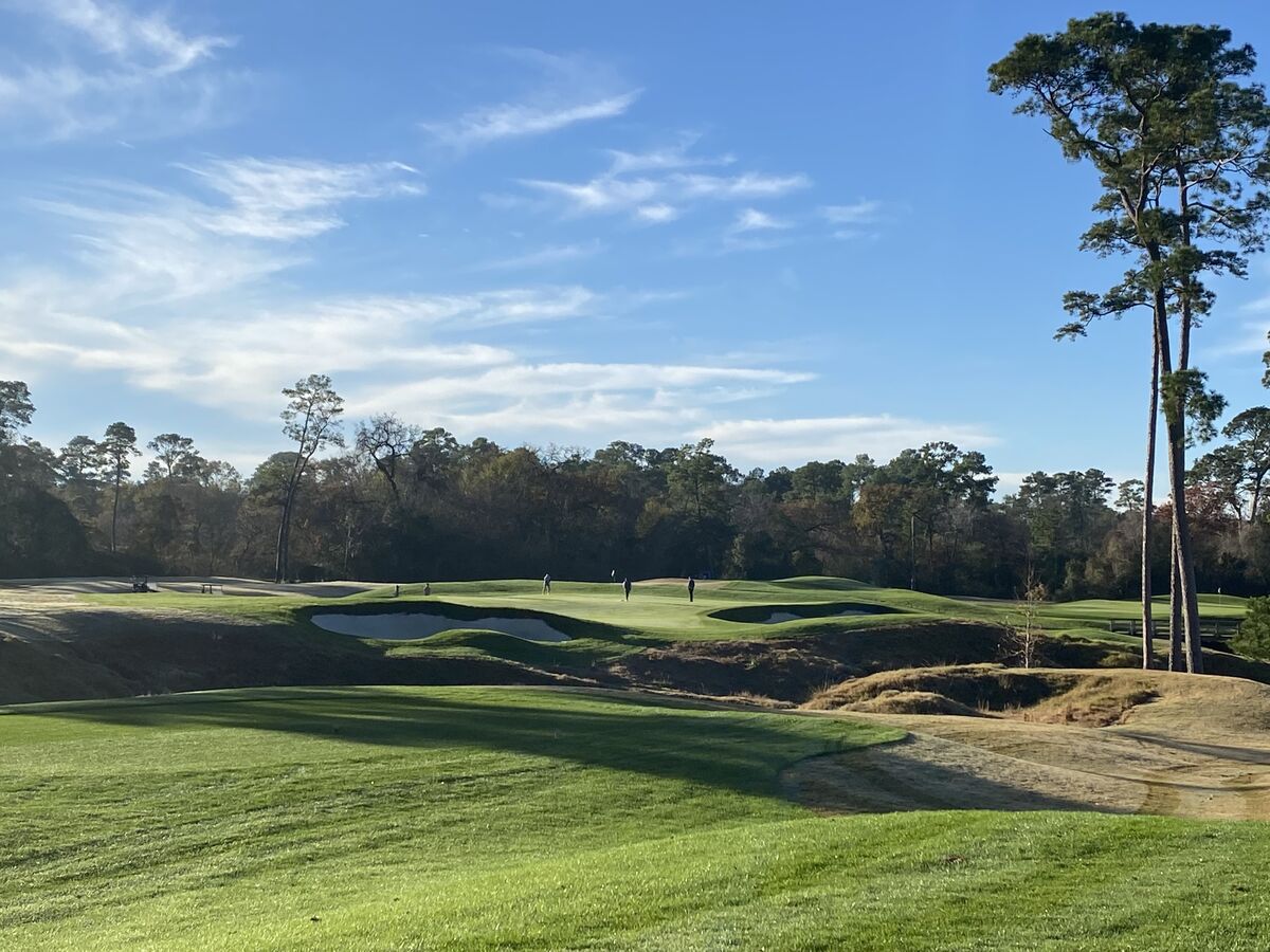 Memorial Park's par-3 second hole