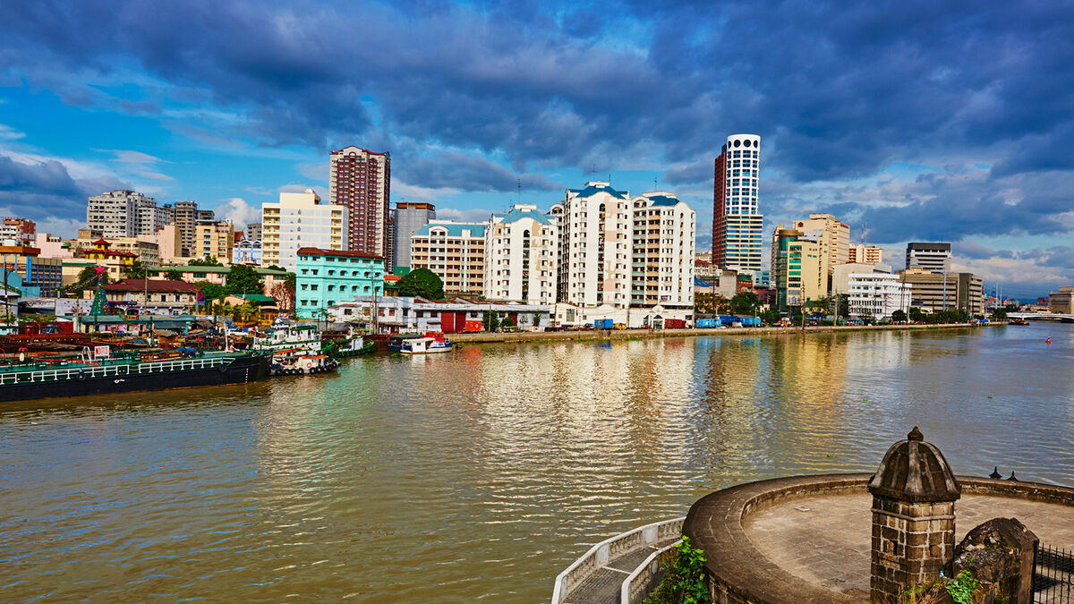 manila cityscape philippines