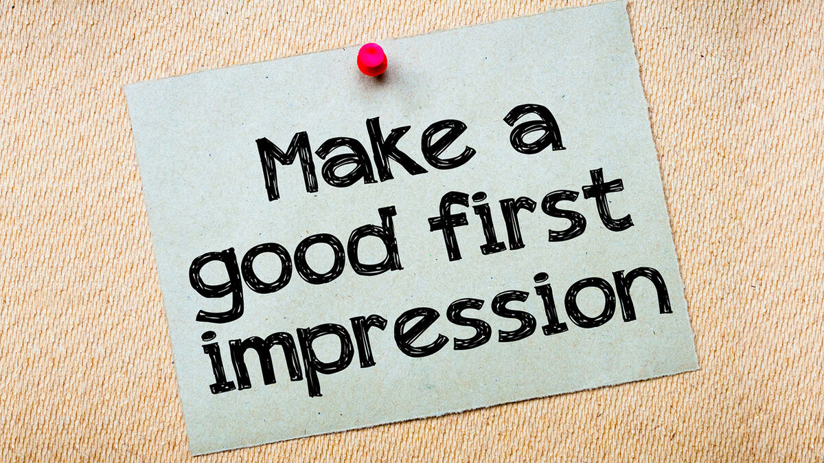 note that says make a good first impression