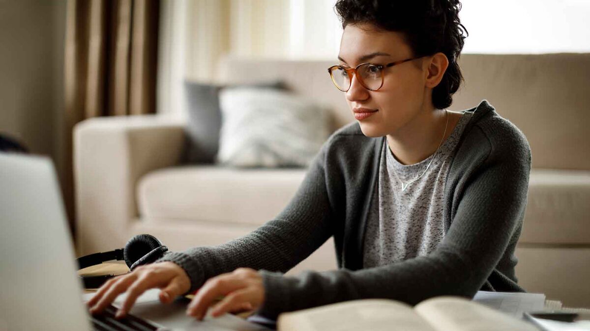 student writing a book report