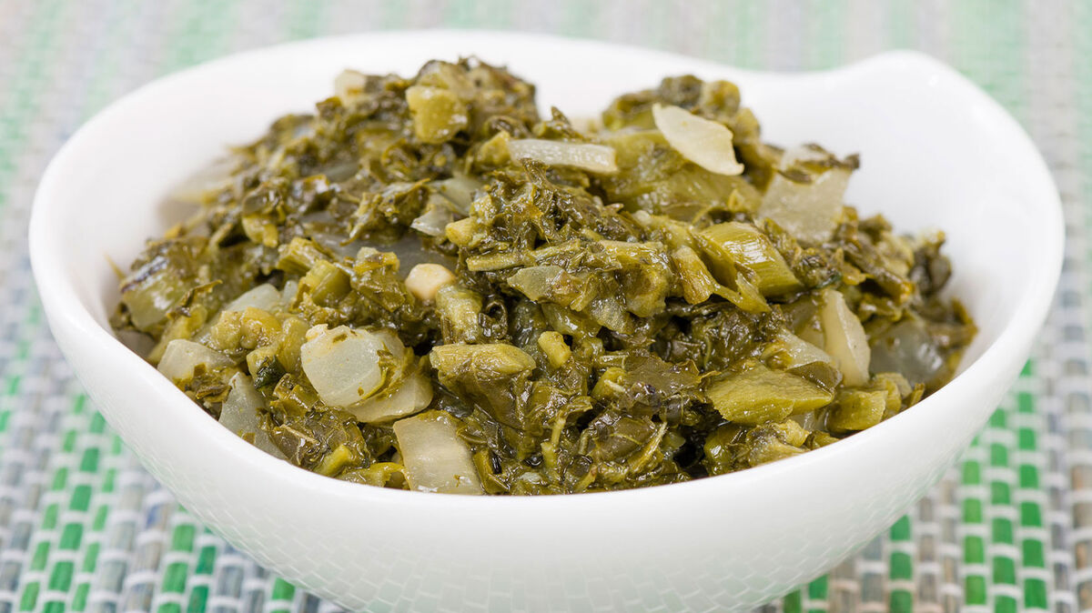 bowl of southern-style-greens