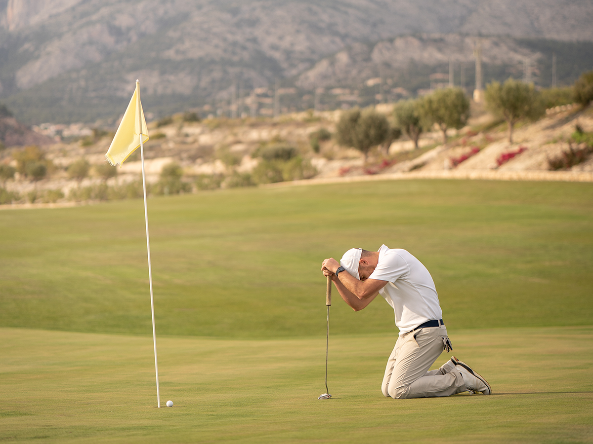 Frustrated golfer