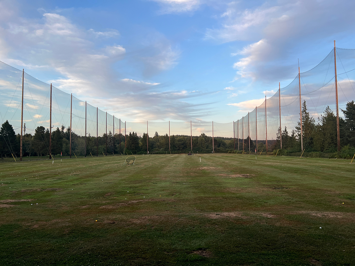 Golf driving range