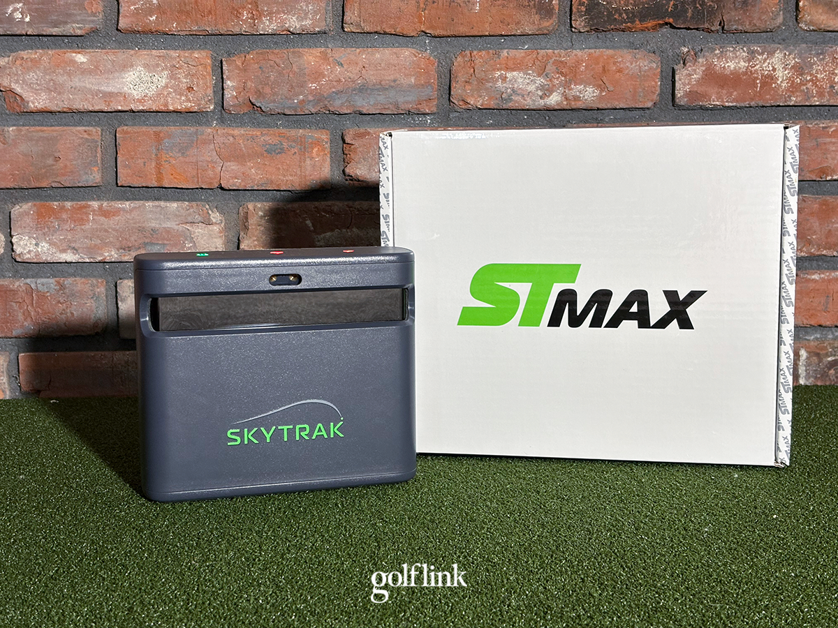 SkyTrak ST Max launch monitor