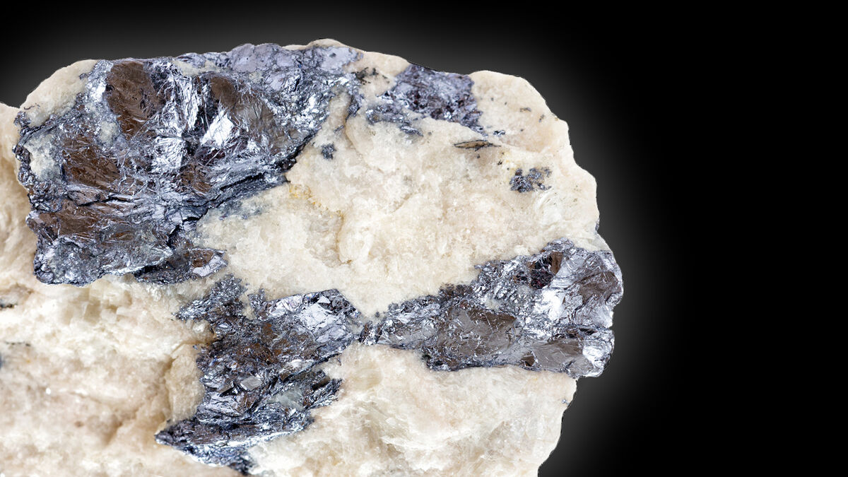 Molybdenite is ore of mineral resources Molybdenum