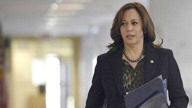Kamala Harris arrives at hearing February 26, 2019