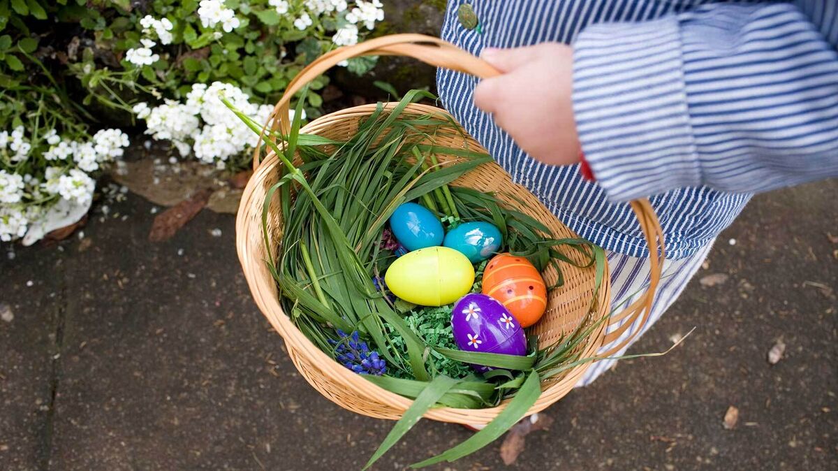 Easter tradition of decorating eggs