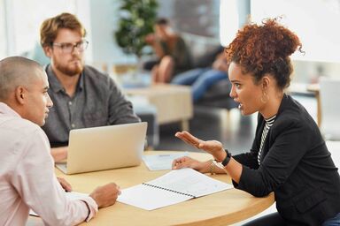 coworker gaslighting at work meeting coworker gaslighting at work meeting