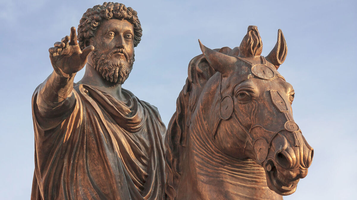 statue of Roman emperor Marcus Aurelius