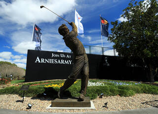Arnold Palmer statue at Bay Hill