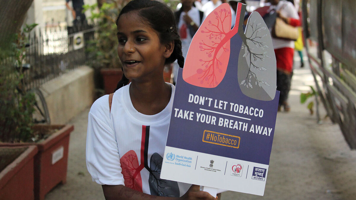 no tobacco day woman protesting