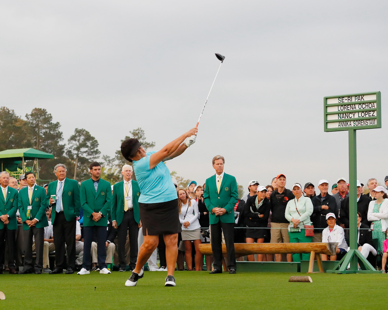 Nancy Lopez tees off at Masters