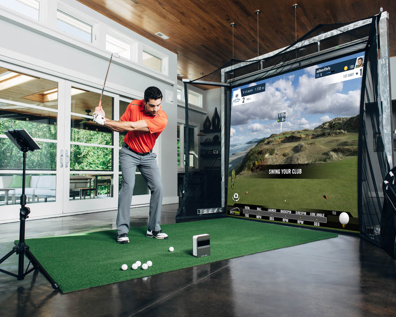 SkyTrak Golf launch monitor product image
