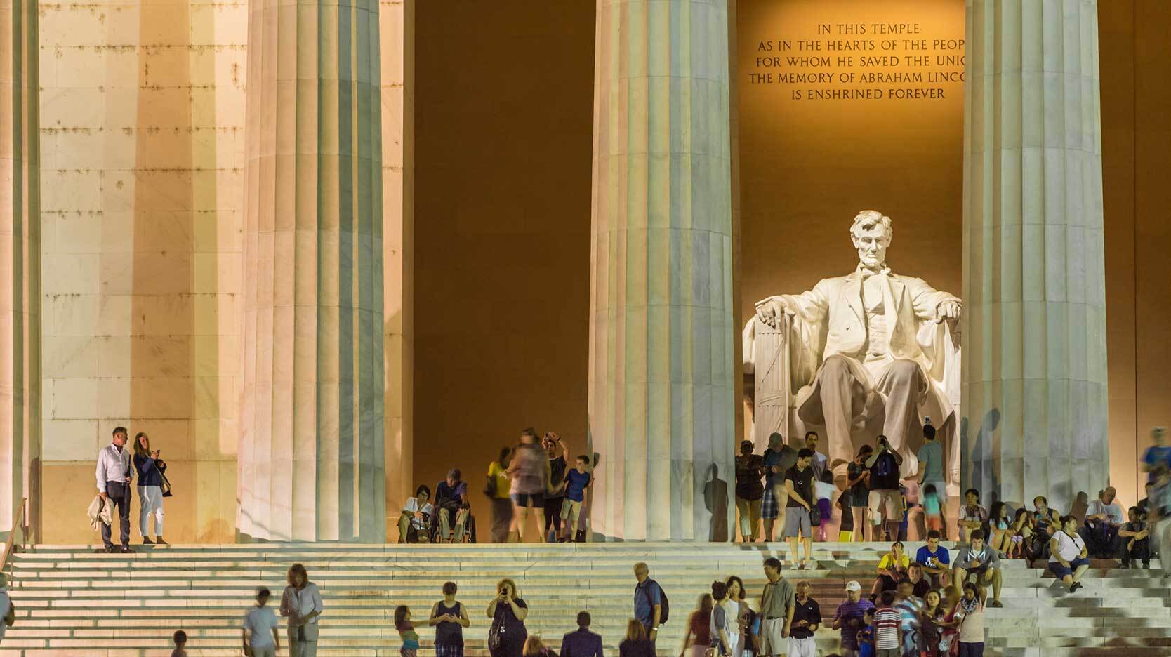people viewing the Lincoln Memorial in Washington DC